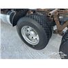 Image 55 : 2019 KENWORTH W990 T/A SLEEPER TRUCK TRACTOR