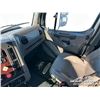 Image 10 : 2012 FREIGHTLINER M2 106 4X4 S/A FLATBED TRUCK