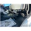 Image 27 : 2012 FREIGHTLINER M2 106 4X4 S/A FLATBED TRUCK