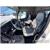 Image 7 : 2012 FREIGHTLINER M2 106 4X4 S/A FLATBED TRUCK