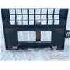 Image 5 : CAT 48 IN. SKID STEER PALLET FORKS