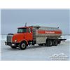 Image 1 : 1995 VOLVO WCA T/A 18,169 LITRE FUEL TRUCK