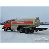 Image 4 : 1995 VOLVO WCA T/A 18,169 LITRE FUEL TRUCK
