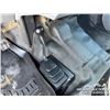Image 11 : 2014 FORD F550 XLT EXTENDED CAB CAB AND CHASSIS