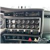 Image 20 : 2011 KENWORTH T800 TRI DRIVE SLEEPER HOT OIL TRUCK