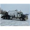 Image 2 : 2011 KENWORTH T800 TRI DRIVE SLEEPER HOT OIL TRUCK