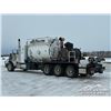 Image 4 : 2011 KENWORTH T800 TRI DRIVE SLEEPER HOT OIL TRUCK