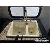 Image 15 : 2015 AVENGER AVT26 26FT TRAVEL TRAILER