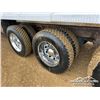Image 51 : 2010 PETERBILT 367 TRI DRIVE SLEEPER DUMP TRUCK