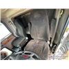 Image 8 : 2010 PETERBILT 367 TRI DRIVE SLEEPER DUMP TRUCK