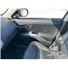 Image 10 : 2010 MITSUBISHI OUTLANDER 4 DOOR SUV