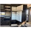 Image 20 : 2018 IMAGINE 2600R T/A 26 FT. TRAVEL TRAILER