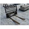 Image 2 : 2014 BOBCAT 48 IN. SKID STEER PALLET FORKS