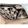 Image 5 : ASSORTED TRIM