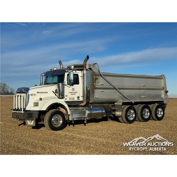 2021 WESTERN STAR 4900SB TRI/A DUMP TRUCK
