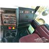 Image 11 : 2005 KENWORTH T800B TRI/A SLEEPER DUMP TRUCK
