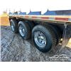 Image 60 : 2005 KENWORTH T800B TRI/A SLEEPER DUMP TRUCK