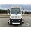 Image 2 : 2016 GLOBAL M3 SWEEPER