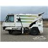 Image 8 : 2016 GLOBAL M3 SWEEPER