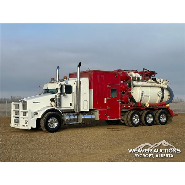 2011 KENWORTH T800 TRI/A SLEEPER HYDRO VAC TRUCK