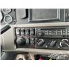 Image 19 : 2013 PETERBILT 367 TRI/A SLEEPER COMBO VAC TRUCK