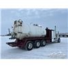 Image 3 : 2013 PETERBILT 367 TRI/A SLEEPER COMBO VAC TRUCK