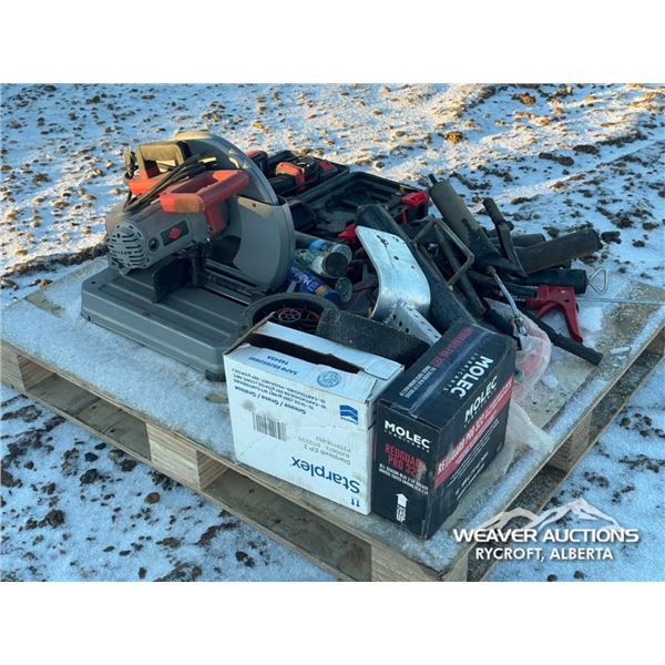 SKIL SAW W/MISC SHOP TOOLS
