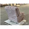 Image 3 : LUMBERJACK RECLINER CHAIR