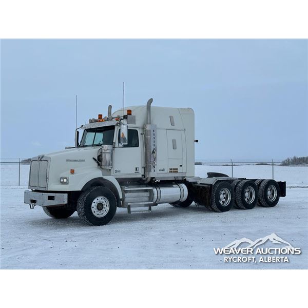 2016 WESTERN STAR 4900 TRI/A SLEEPER TRUCK TRACTOR