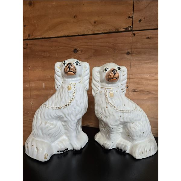 PAIR OF CERAMIC STAFFORDSHIRE-STYLE DOGS