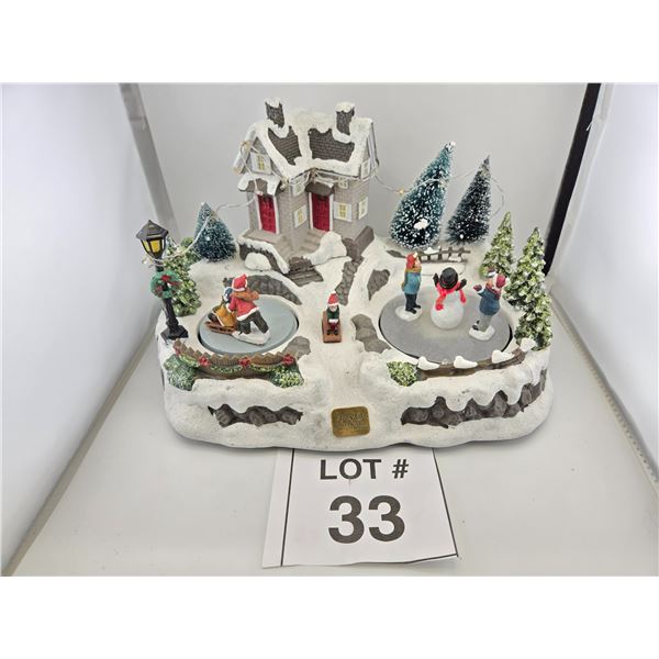 FAO SCHWARZ ANIMATED LIGHTED CHRISTMAS VILLAGE SKATING SCENE