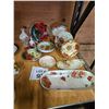 Image 1 : MIXED LOT OF VINTAGE FLORAL PORCELAIN PLATES, BOWLS, AND DECORATIVE DISHES