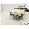 Image 3 : 1957 FORD FAIRLANE 500 CONVERTIBLE DIE-CAST MODEL CAR