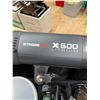 Image 4 : STROBEPRO X600 LITHIUM STUDIO STROBE LIGHT KIT WITH CASE 