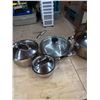 Image 2 : PADERNO STAINLESS STEEL COOKWARE SET WITH LIDS