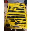 Image 2 : STANLEY PROFESSIONAL GRADE 183-PIECE MECHANICS TOOL SET