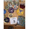 Image 2 : ART GLASS PAPERWEIGHTS & DECORATIVE GLASS COLLECTIBLES LOT