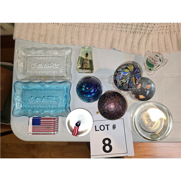 ART GLASS PAPERWEIGHTS & SOUVENIR GLASS DISPLAY LOT