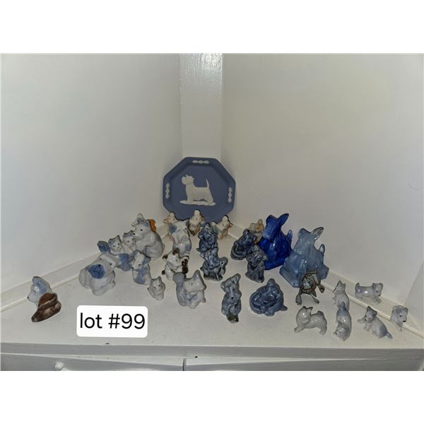 SCOTTISH TERRIER MINIATURE CERAMIC FIGURINES & WEDGWOOD-STYLE PLAQUE LOT