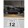 Image 2 : MERCEDES-BENZ S-CLASS 1:18 DIE-CAST MODEL CAR