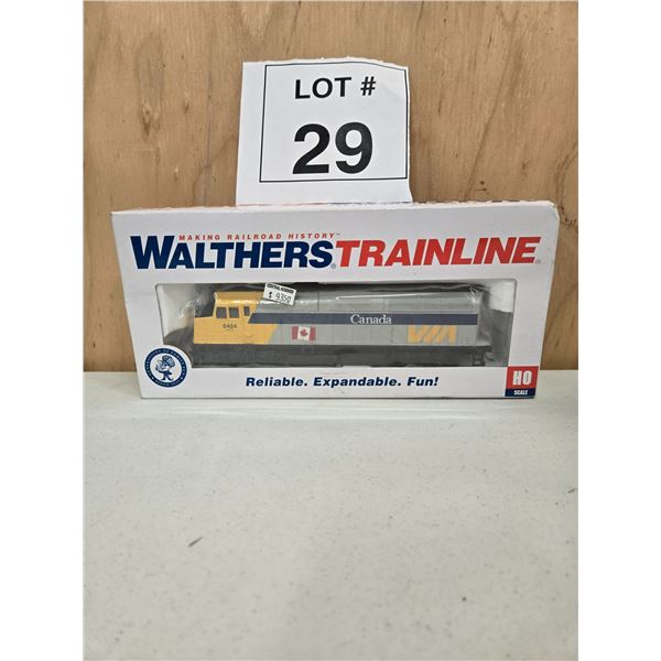 VIA RAIL DIESEL LOCOMOTIVE HO SCALE