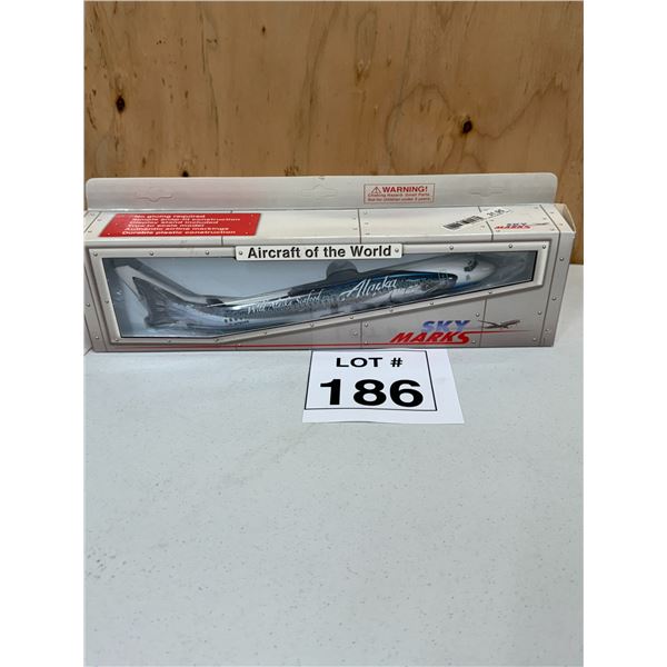 SKY MARKS / ALASKA AIRLINES BOEING 737 [DIE-CAST]