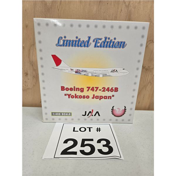 JAA / JAPAN ASIA AIRWAYS BOEING 747-246B “YOKOSO JAPAN” (1:400) [DIE-CAST]