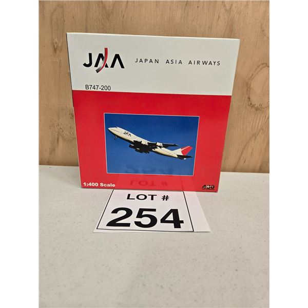 JAA / JAPAN ASIA AIRWAYS BOEING 747-200 (1:400) [DIE-CAST]