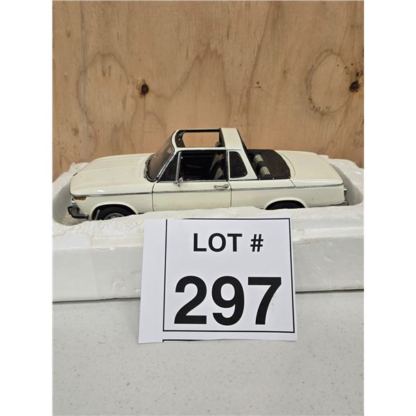 BMW 2002 CABRIOLET [DIE-CAST]