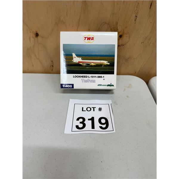 TWA LOCKHEED L-1011-385-1 TRISTAR (1:400) [DIE-CAST]
