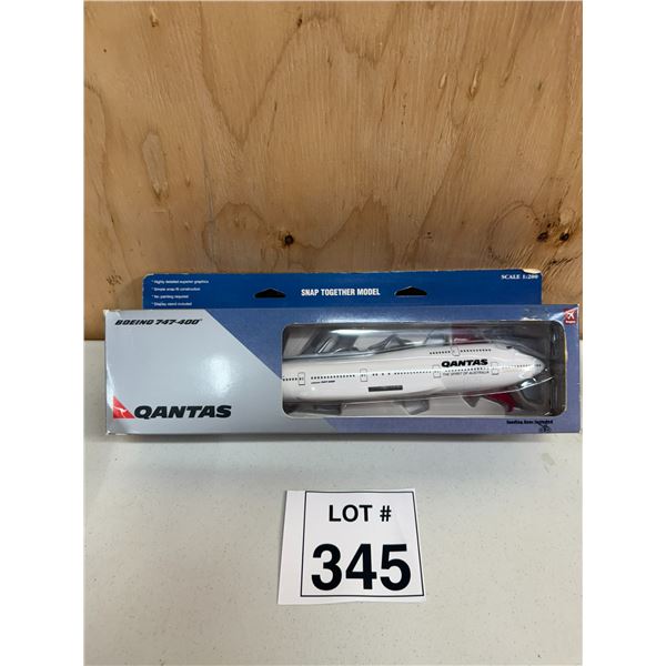 BOEING / QANTAS BOEING 747-400 (1:200) [DIE-CAST]