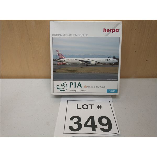 HERPA / PAKISTAN INTERNATIONAL AIRLINES BOEING 777-300ER – GARDEN OF THE MUGHAL LIVERY (1:5
