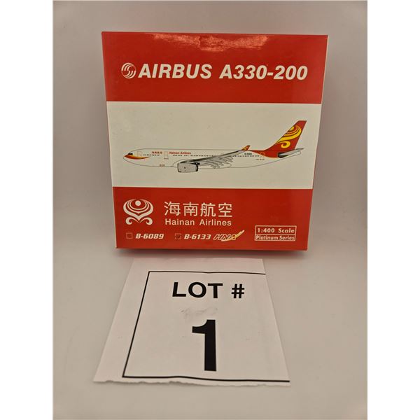 AIRBUS A330-200 HAINAN AIRLINES 1:400 MODEL AIRCRAFT [DIE-CAST]