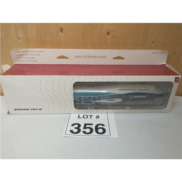 SKY MARKS / BOEING HOUSE LIVERY BOEING 747-8 (1:200) [DIE-CAST]